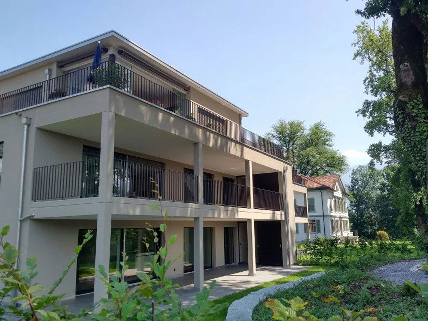 Mehrfamilienhaus Dattikon Uznach